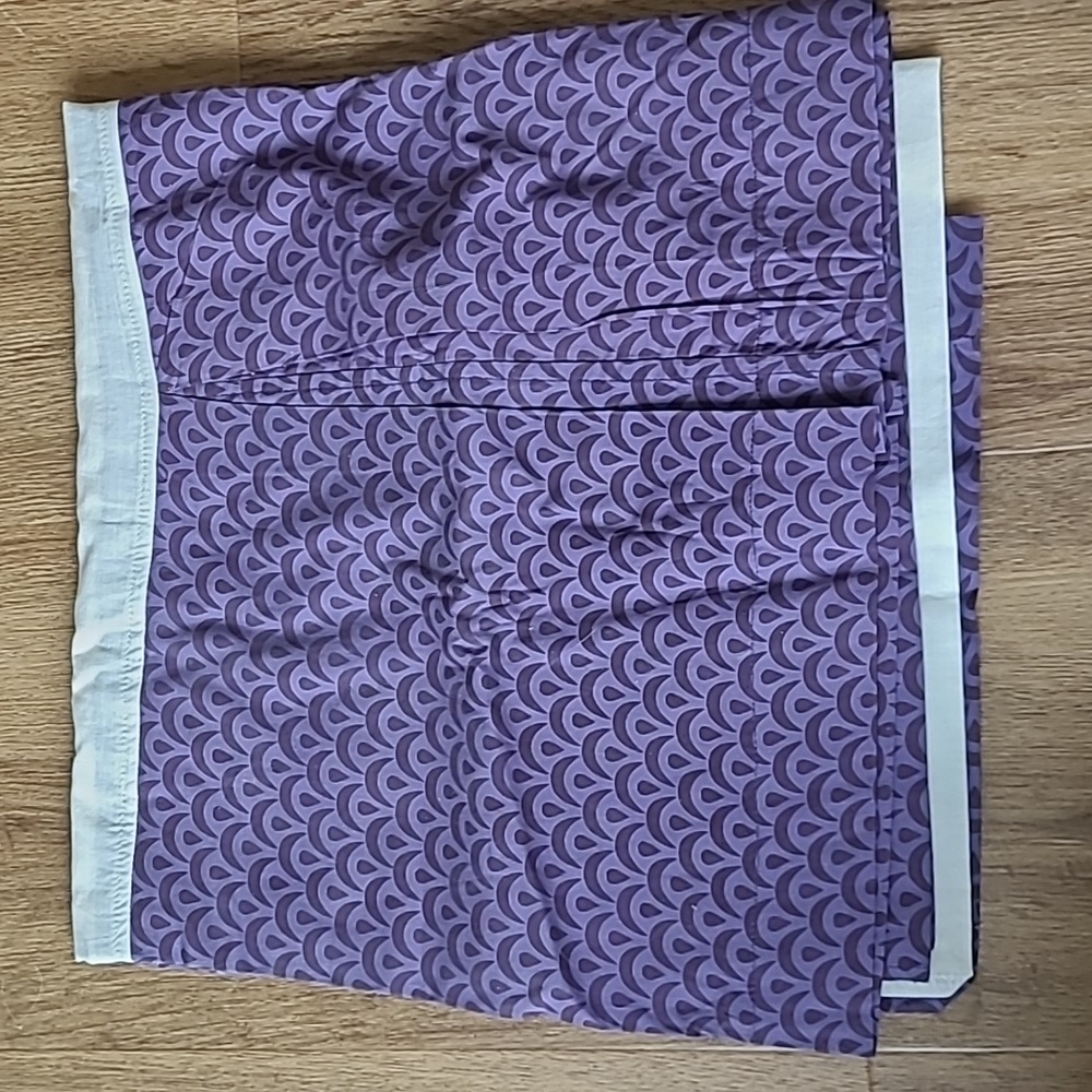 Kate Quinn Organics crib skirt